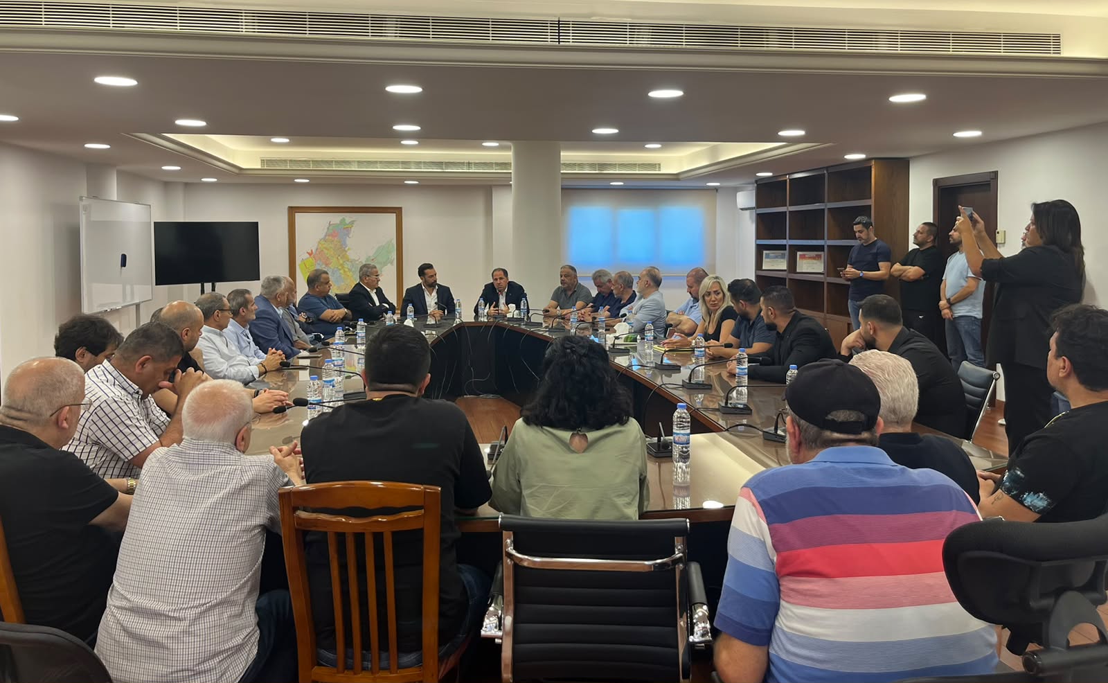 رئيس الكتائب زار بلدية الجديدة – البوشرية – السد: لضرورة تعزيز العمل البلدي وتفعيل المشاريع الإنمائية